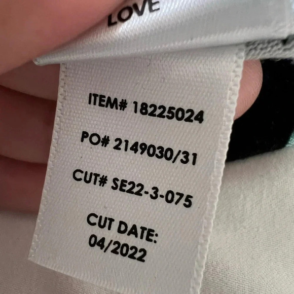 Torrid super soft tie front off shoulder floral top size 3 - Picture 11 of 12